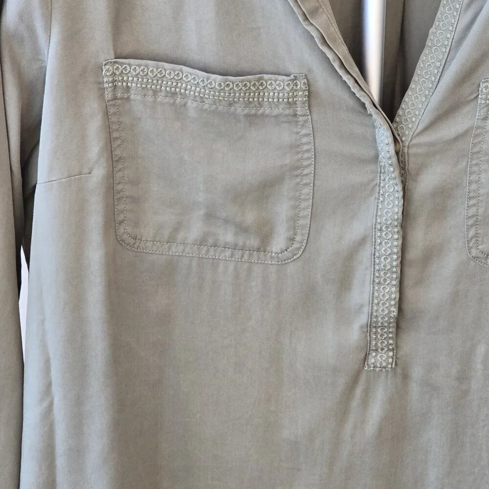 Eddie Bower shirt: Size: XL